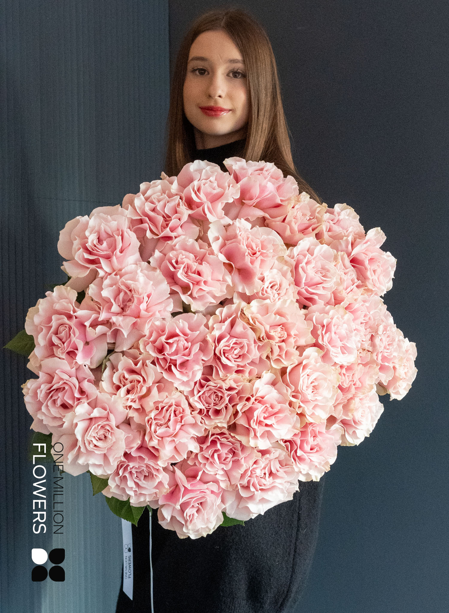 Букет из 35 французских роз "Пинк Мондиаль" Эквадор