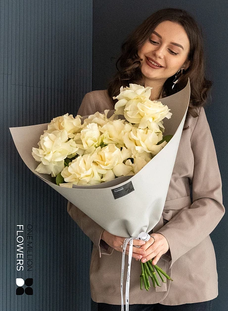 Букет из 11 французских роз "Мондиаль" Эквадор