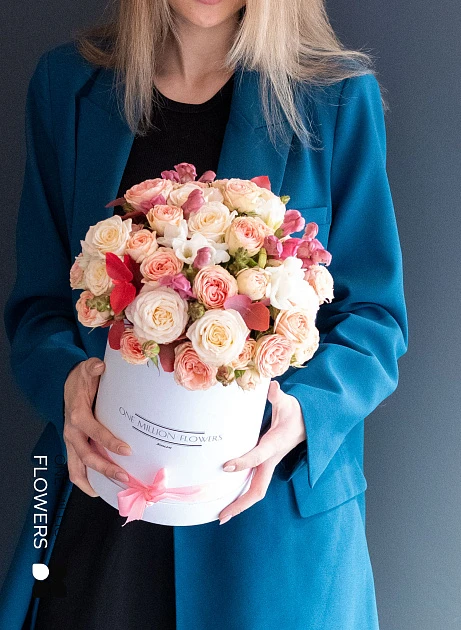 Коробка "Амми" Midi White